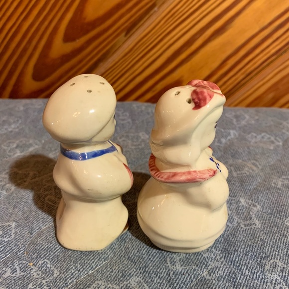 Shawnee Salt and Pepper Shakers - Picture 4 of 6